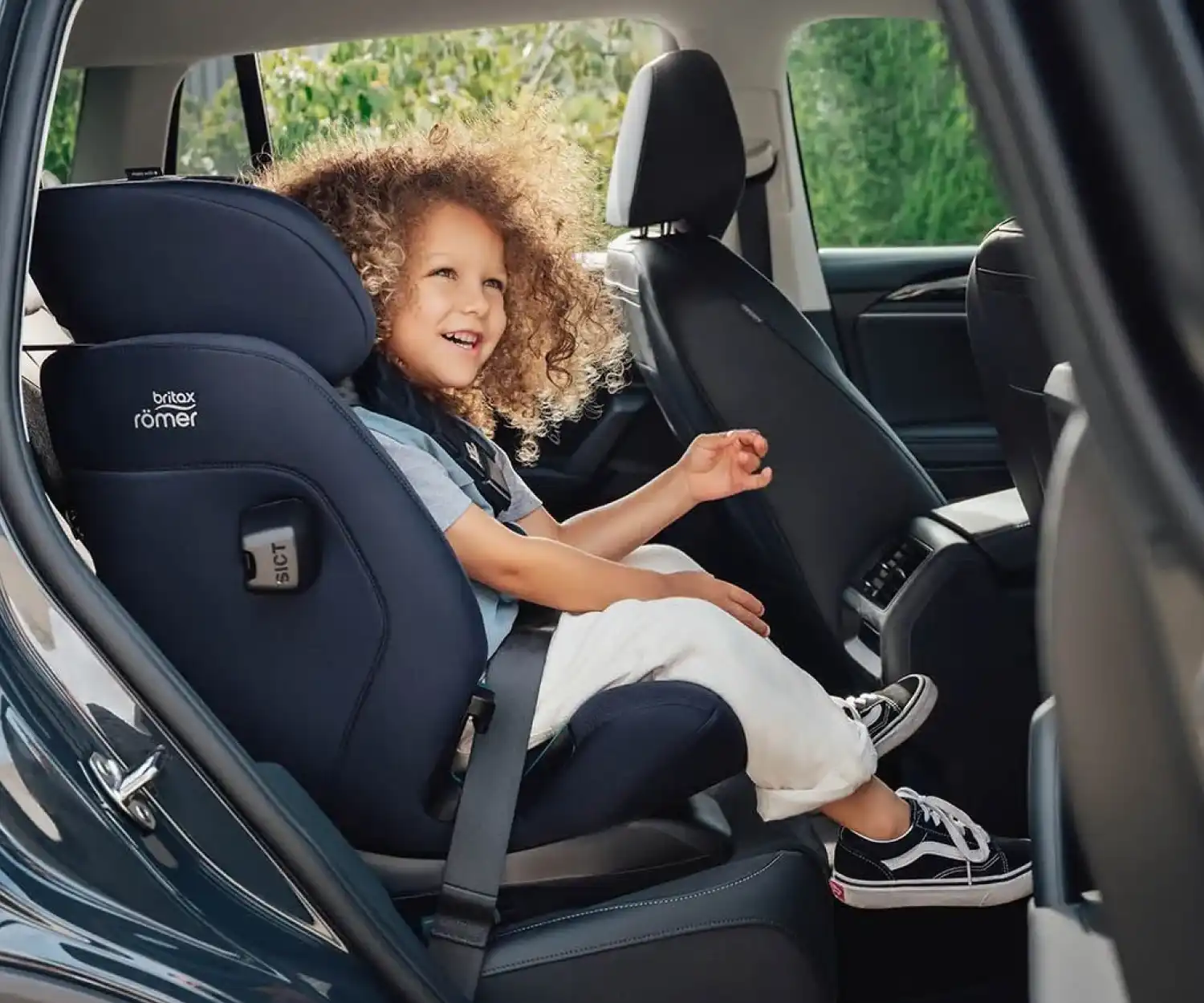 Britax Romer Advansafix PRO Детское автокресло